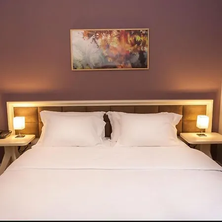 Hotelvila 22 Ξενοδοχείο Τίρανα
