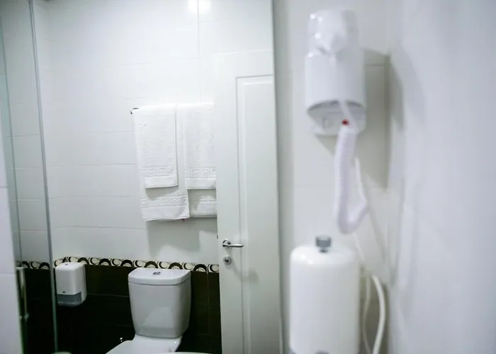 Hotelvila 22 4* تيرانا