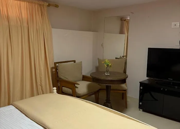 Hotelvila 22 فندق تيرانا